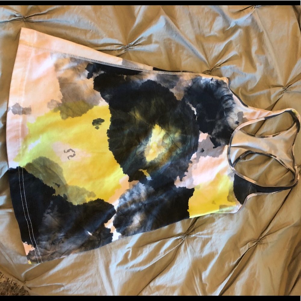 Lululemon tank top